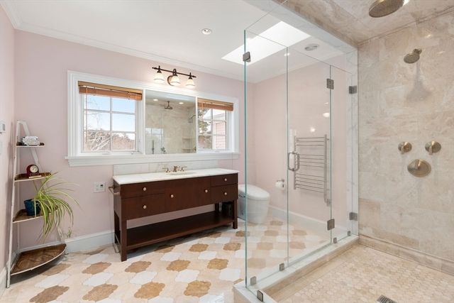 5 Hamlins Crossing, Dover, MA 02030