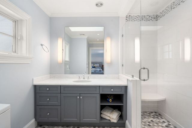 5 Hamlins Crossing, Dover, MA 02030