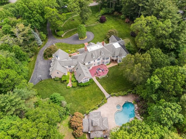 5 Hamlins Crossing, Dover, MA 02030