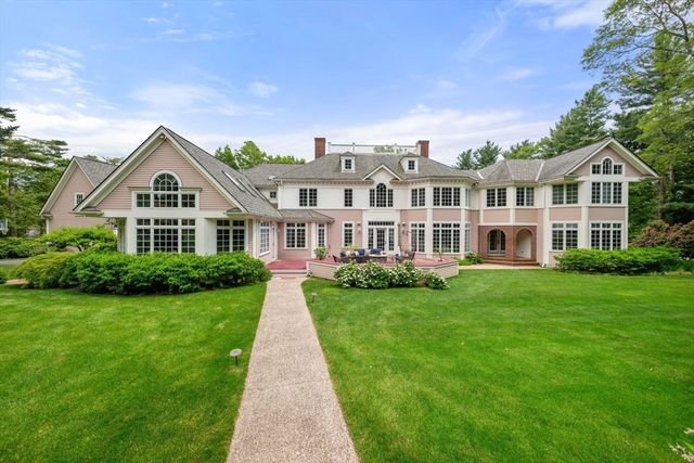 5 Hamlins Crossing, Dover, MA 02030