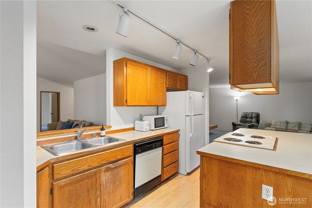 101 Chimacum Creek Drive, Port Hadlock, WA 98339