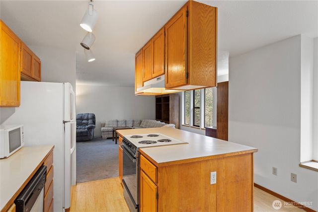 101 Chimacum Creek Drive, Port Hadlock, WA 98339