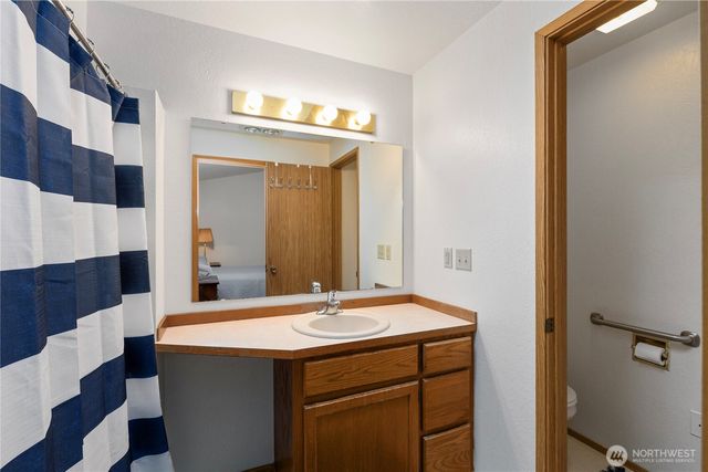 101 Chimacum Creek Drive, Port Hadlock, WA 98339