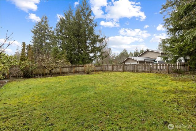 101 Chimacum Creek Drive, Port Hadlock, WA 98339
