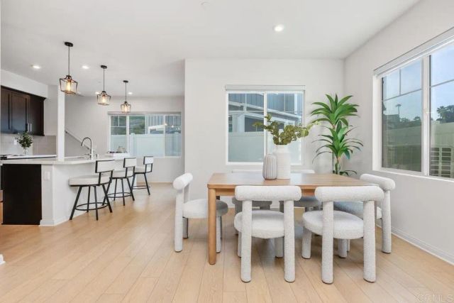 1505 Wingwood Lane, Vista, CA 92083