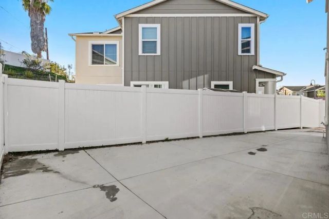 1505 Wingwood Lane, Vista, CA 92083
