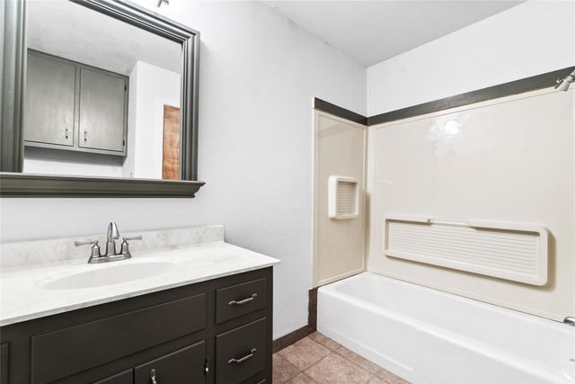 12914 Pfluger Berkman LN, Coupland, TX 78615