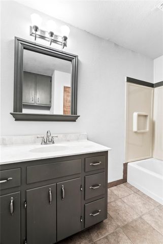 12914 Pfluger Berkman LN, Coupland, TX 78615