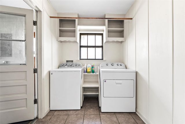 12914 Pfluger Berkman LN, Coupland, TX 78615