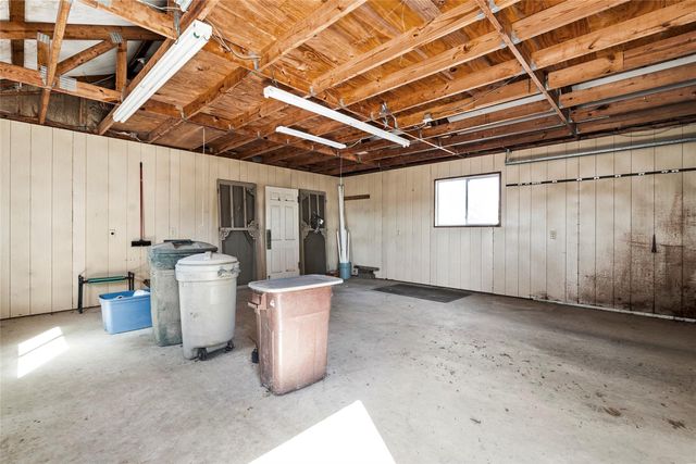 12914 Pfluger Berkman LN, Coupland, TX 78615