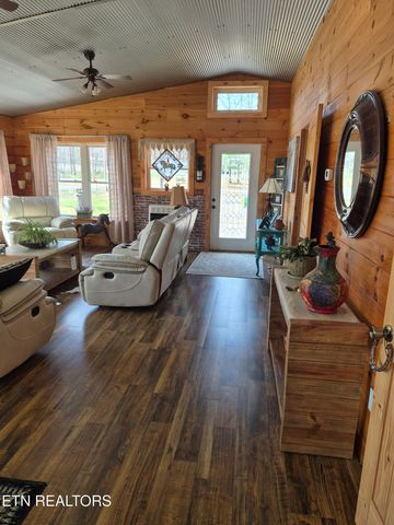 101 Ridgepoint Rd, Jamestown, TN 38556