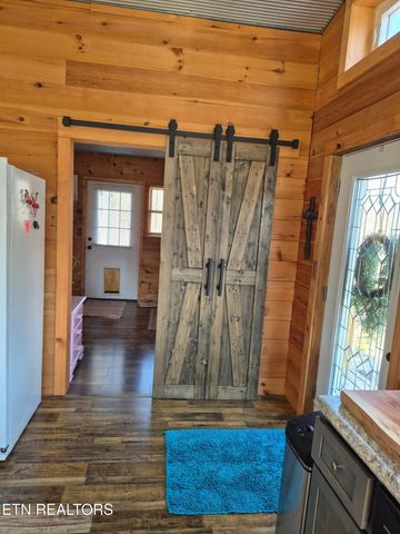 101 Ridgepoint Rd, Jamestown, TN 38556