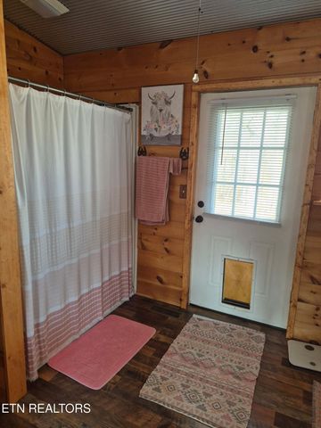 101 Ridgepoint Rd, Jamestown, TN 38556