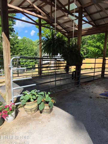 101 Ridgepoint Rd, Jamestown, TN 38556