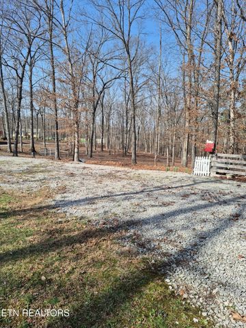 101 Ridgepoint Rd, Jamestown, TN 38556