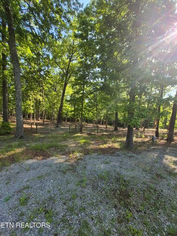 101 Ridgepoint Rd, Jamestown, TN 38556
