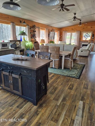 101 Ridgepoint Rd, Jamestown, TN 38556