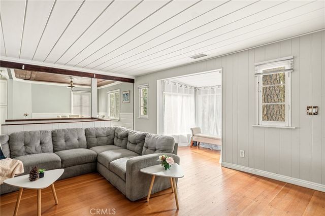 27472 Meadow Dr, Crest Park, CA 92326