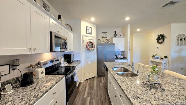 7418 Guadalupe Peak, San Antonio, TX 78253