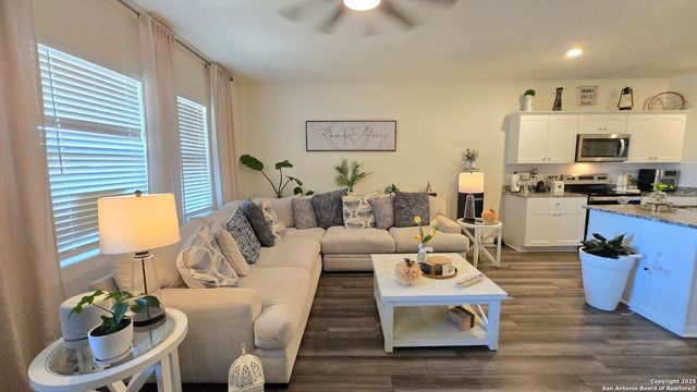 7418 Guadalupe Peak, San Antonio, TX 78253