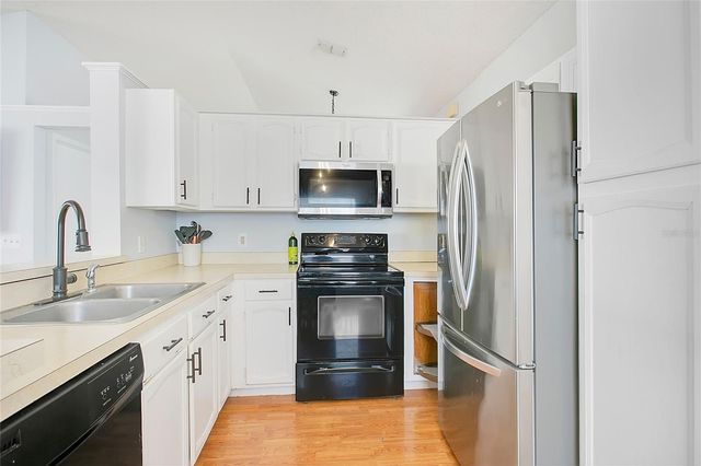 1223 LACEY OAK DRIVE, Apopka, FL 32703