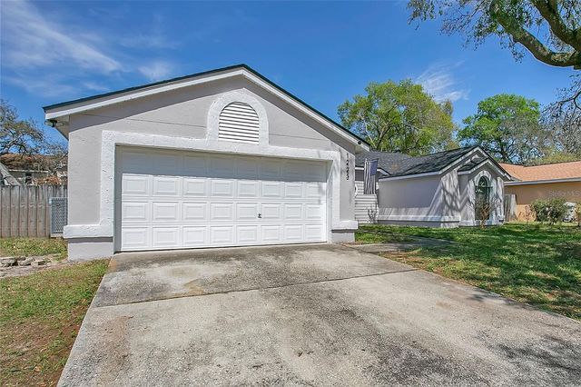 1223 LACEY OAK DRIVE, Apopka, FL 32703