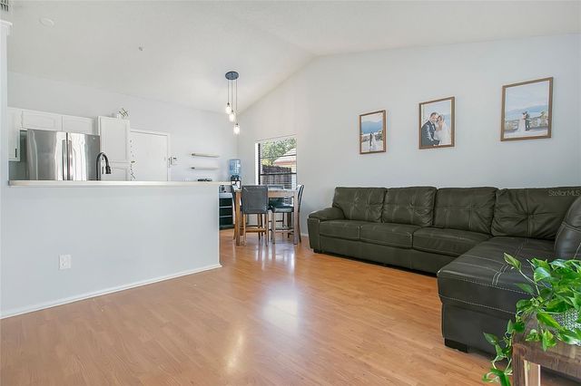 1223 LACEY OAK DRIVE, Apopka, FL 32703