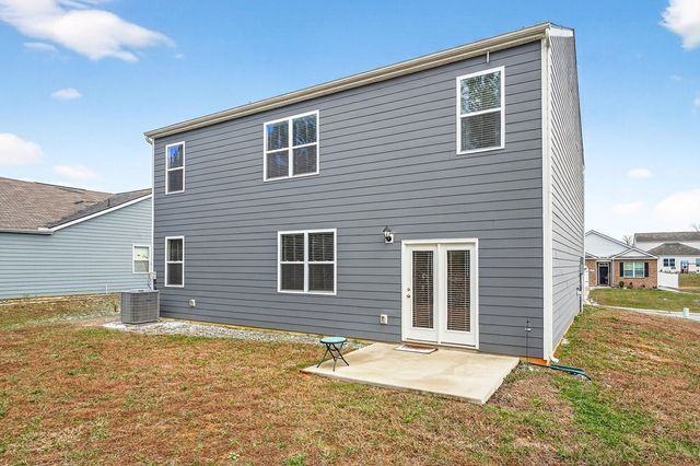 124 Nunally Dr, Baxter, TN 38544