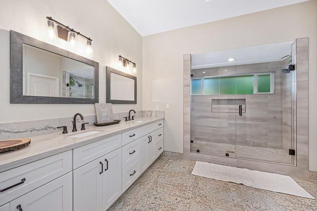 11075 Sunrise Ridge Cir, Auburn, CA 95603