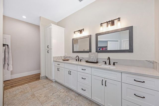 11075 Sunrise Ridge Cir, Auburn, CA 95603