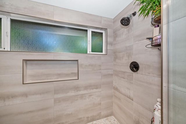 11075 Sunrise Ridge Cir, Auburn, CA 95603