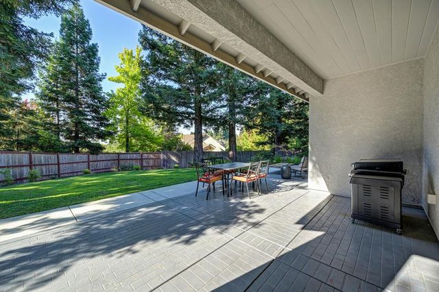 11075 Sunrise Ridge Cir, Auburn, CA 95603