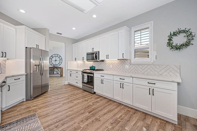 11075 Sunrise Ridge Cir, Auburn, CA 95603