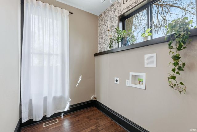 1126 Columbia Avenue, Fort Wayne, IN 46805