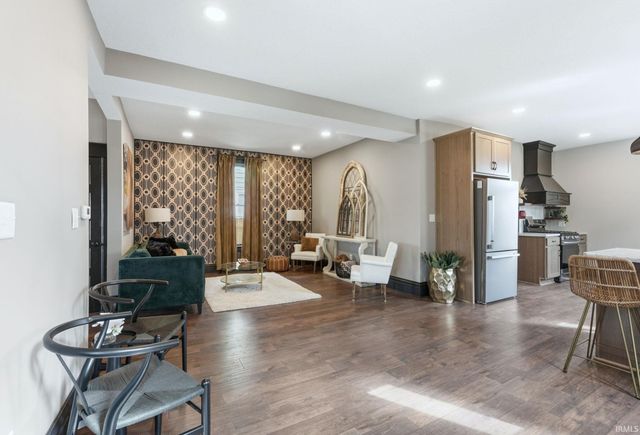 1126 Columbia Avenue, Fort Wayne, IN 46805