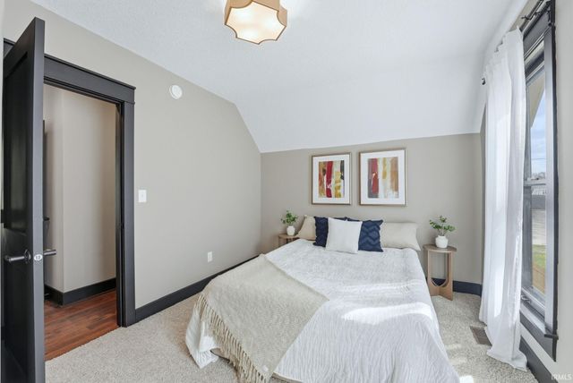 1126 Columbia Avenue, Fort Wayne, IN 46805