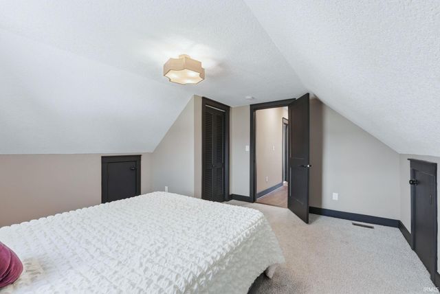 1126 Columbia Avenue, Fort Wayne, IN 46805