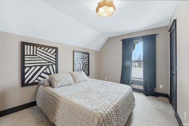 1126 Columbia Avenue, Fort Wayne, IN 46805