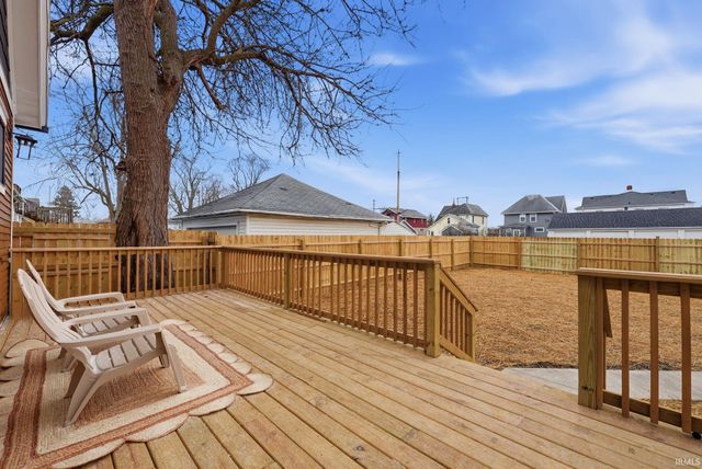 1126 Columbia Avenue, Fort Wayne, IN 46805