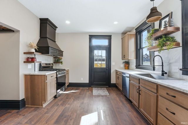 1126 Columbia Avenue, Fort Wayne, IN 46805