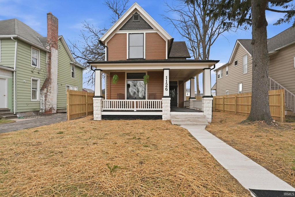 1126 Columbia Avenue, Fort Wayne, IN 46805