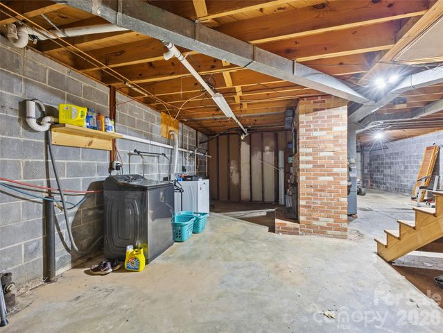 50 Baldwin Road, Arden, NC 28704