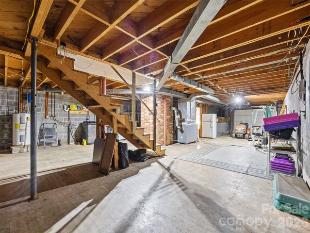50 Baldwin Road, Arden, NC 28704