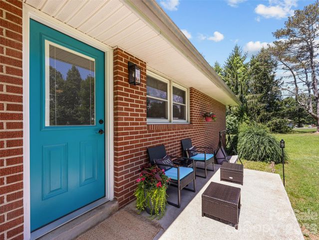 50 Baldwin Road, Arden, NC 28704