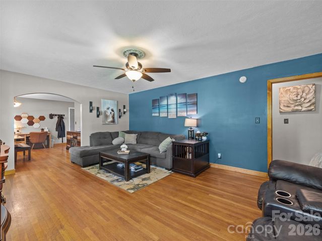 50 Baldwin Road, Arden, NC 28704