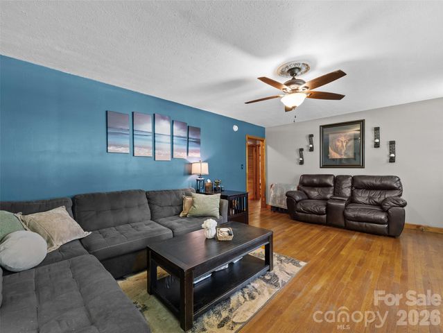 50 Baldwin Road, Arden, NC 28704