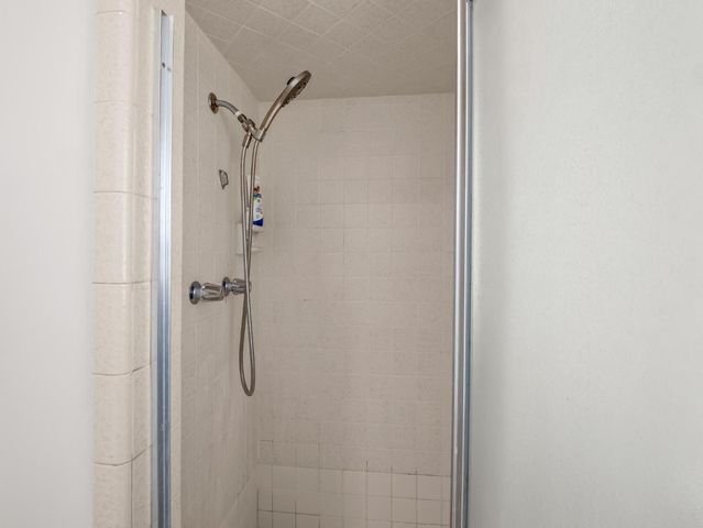 5017 E Washington Avenue, Fresno, CA 93727