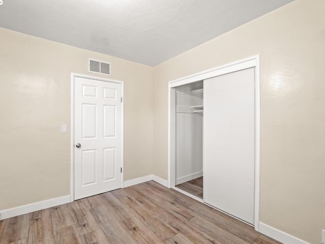 5017 E Washington Avenue, Fresno, CA 93727