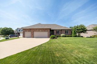 4550 Summit Pointe Place NW, Rochester, MN 55901