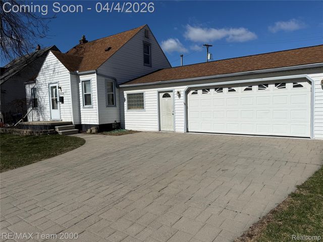 1620 Pingree Avenue, Lincoln Park, MI 48146